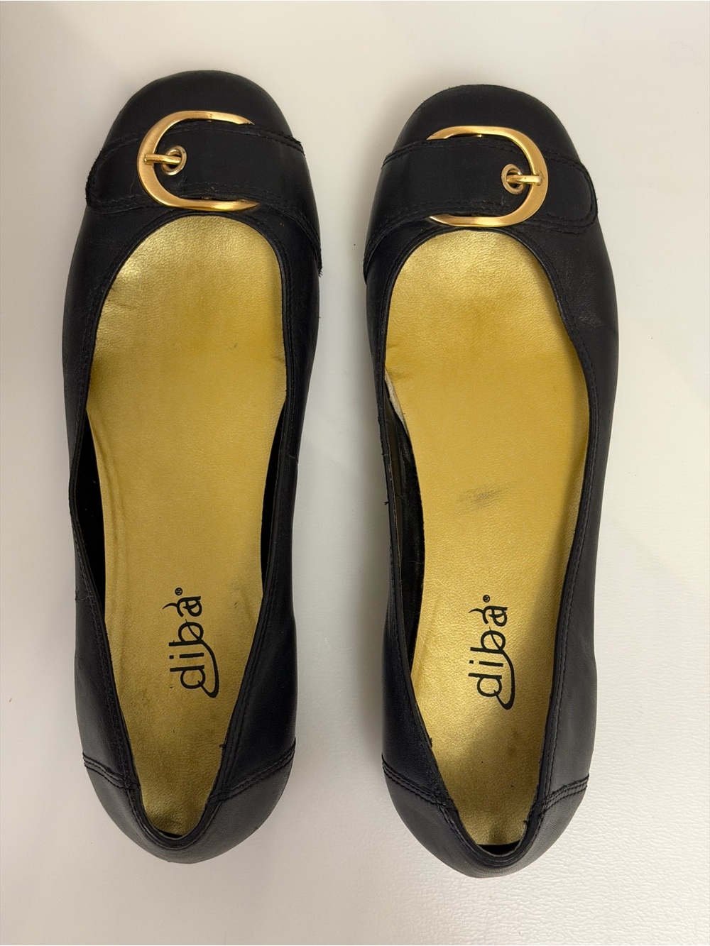 Diba Black Leather Ballet Flats Gold Hardware Buckle Accent Women’s Size 6M